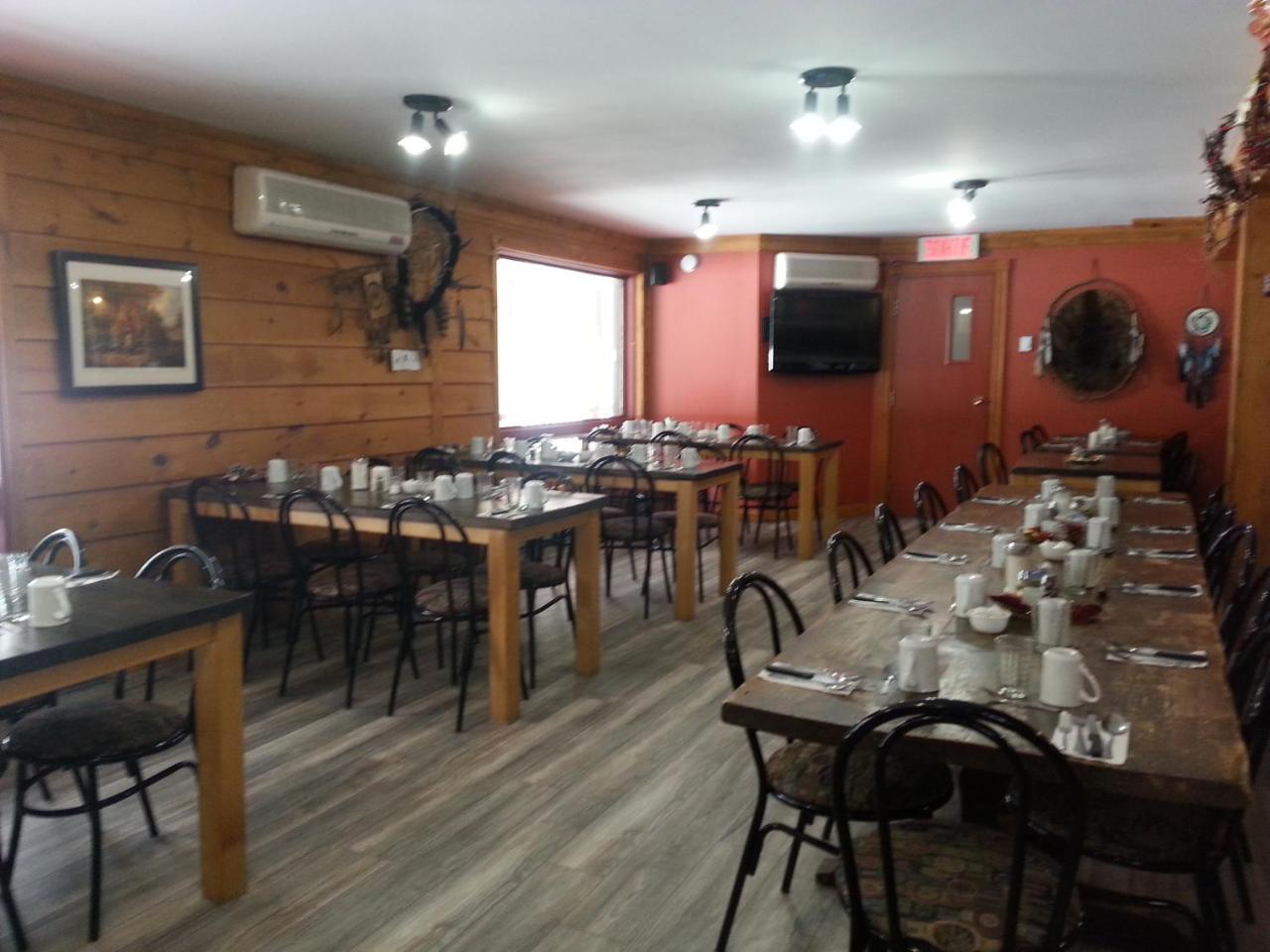 L'Auberge Refuge Du Trappeur Saint Mathieu Du Parc Ngoại thất bức ảnh